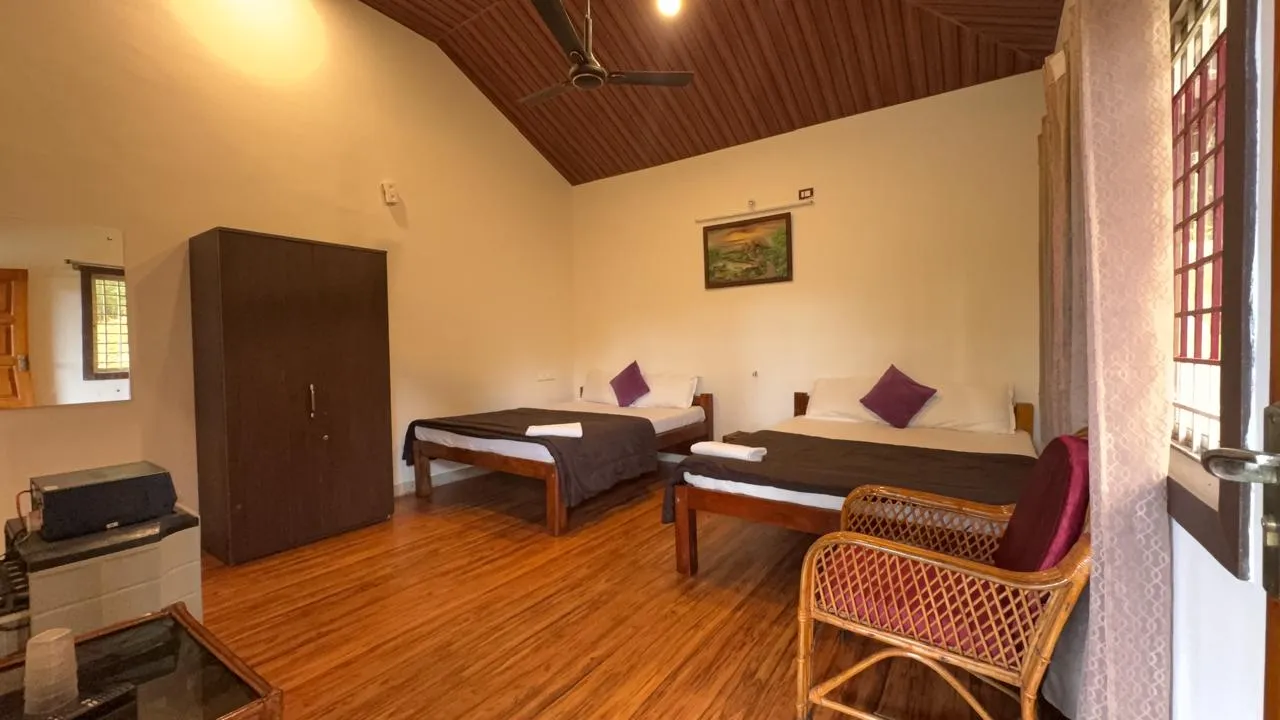 4-Sharing Room