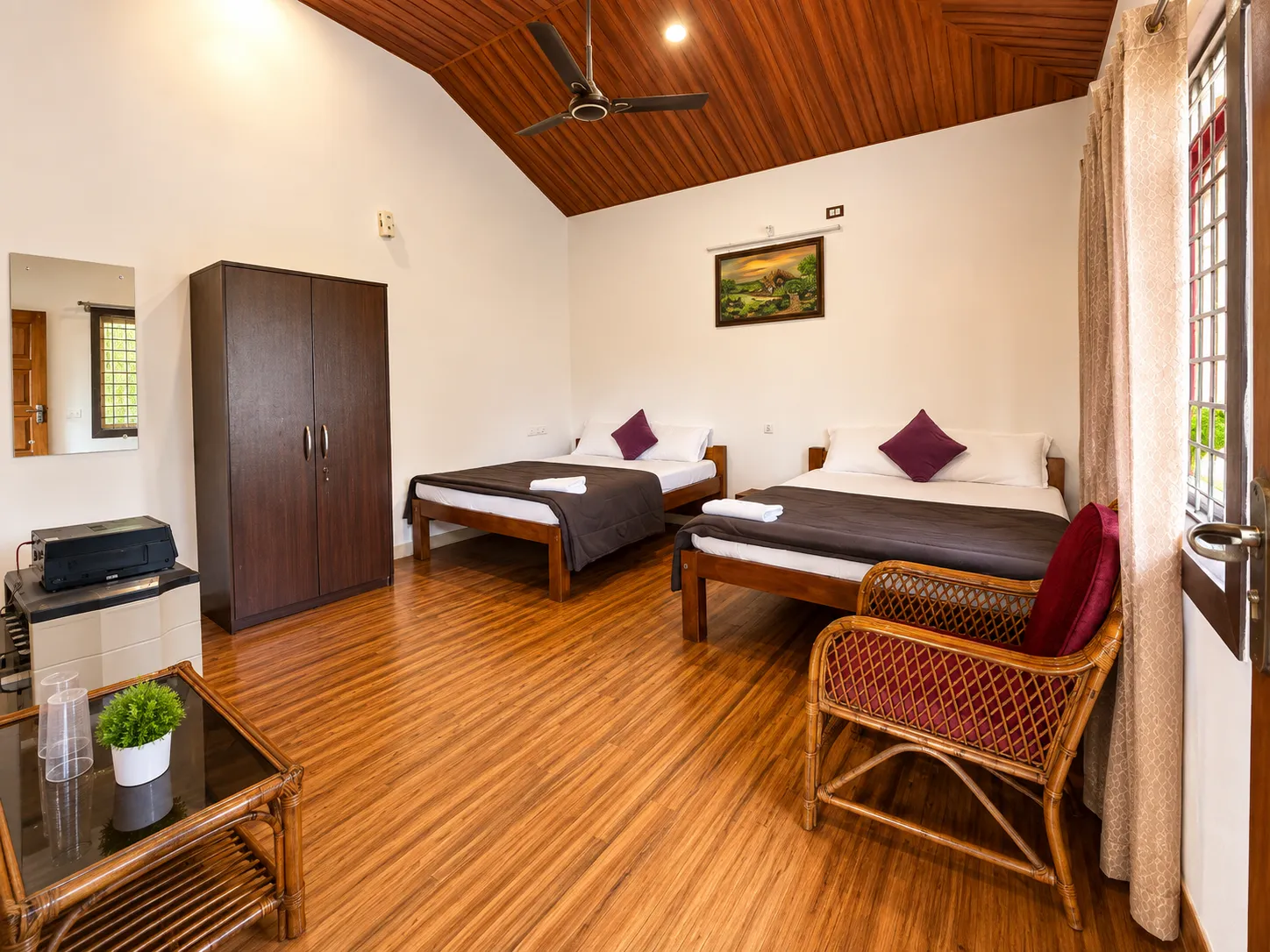 4-Bed Sharing Room