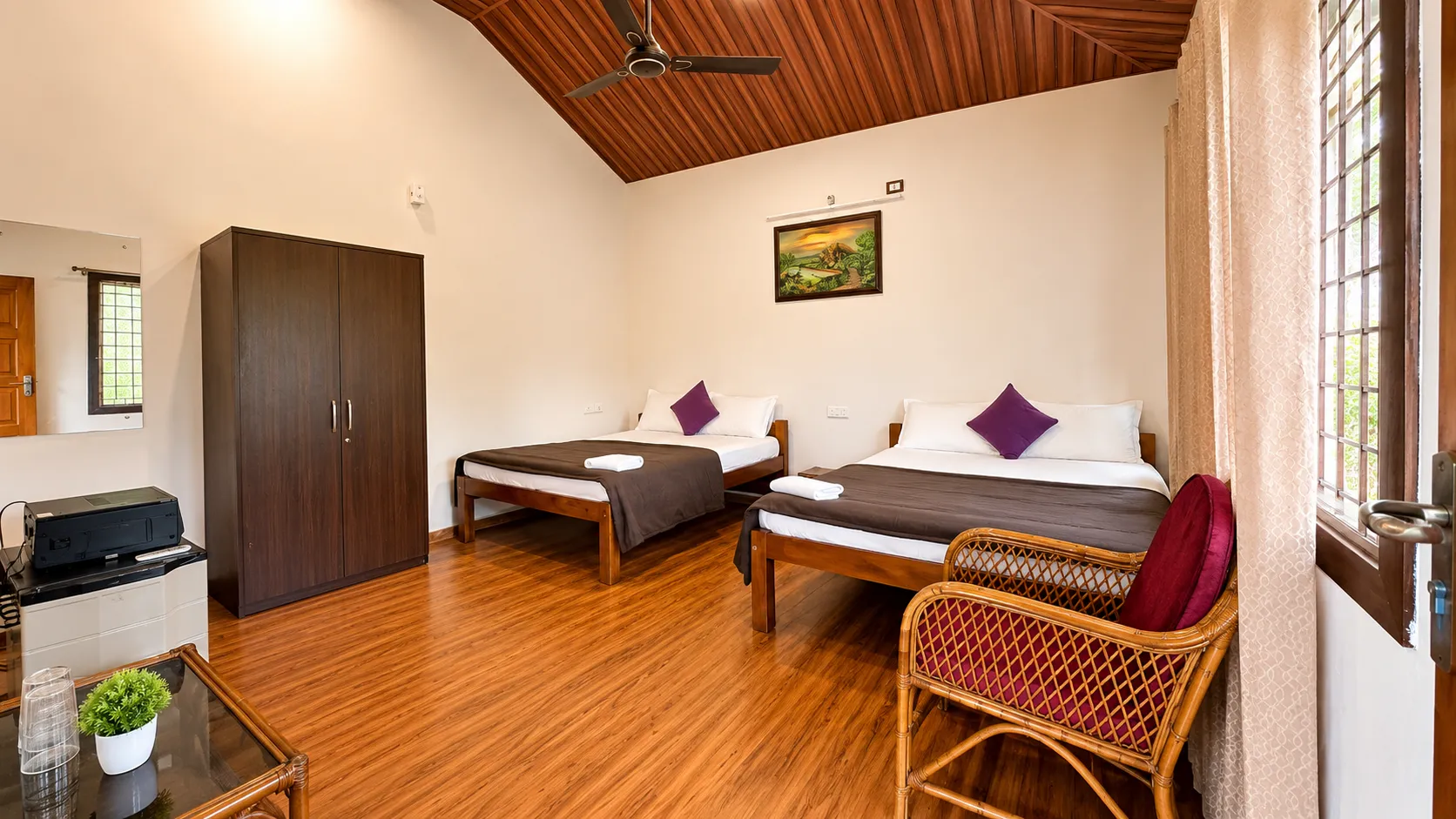 4-Sharing Room 3